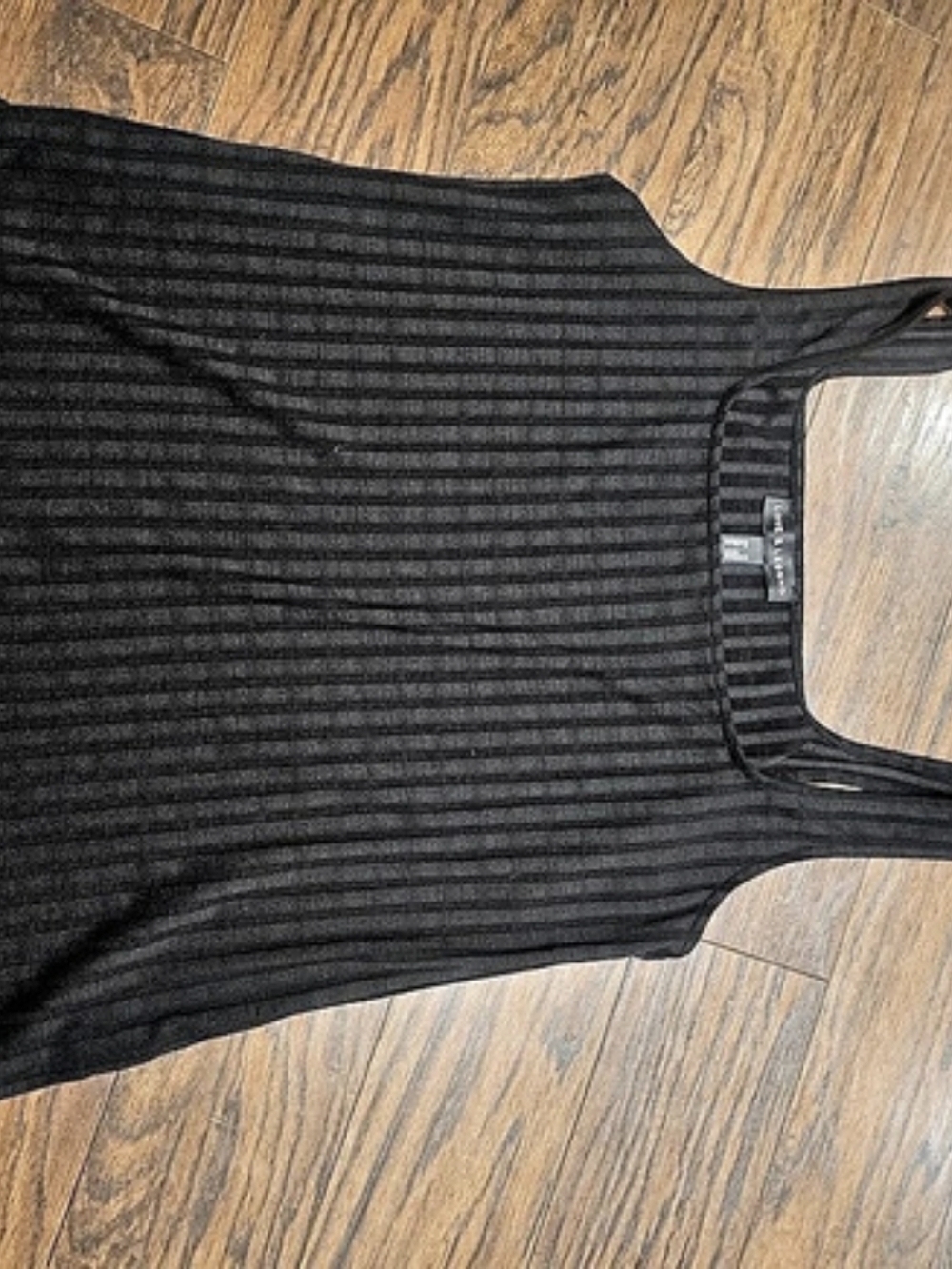 Love & Legend Ribbed Striped Tank Top in Black Size Medium Like New